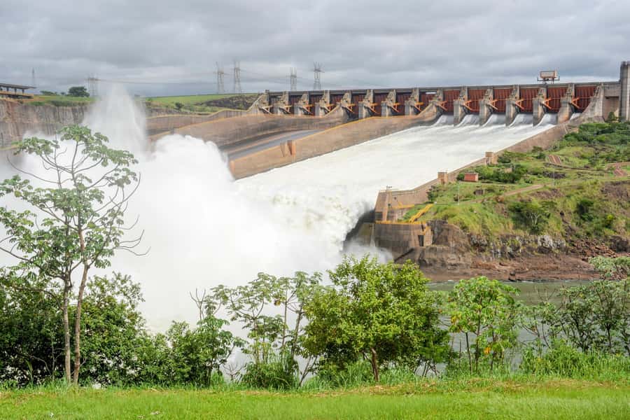 Itaipu Dam Tour with Admission Ticket from Foz do Iguaçu - Outside the Reservoir: Three Panoramic Stops That Actually Help