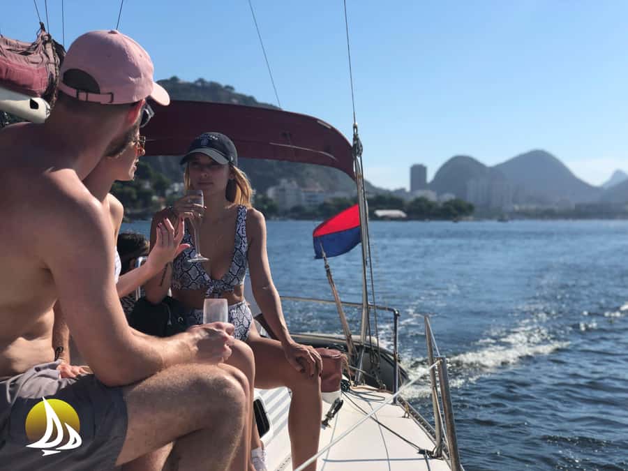 Morning Sailing Tour in Rio - All-Inclusive Drinks and Snacks, the Real Value Booster