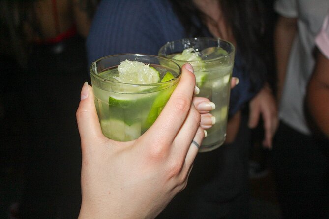 Night Walking Tour through the Bars of São Paulo - Supra Bar Vila Madalena: the open-bar warmup and icebreaker games
