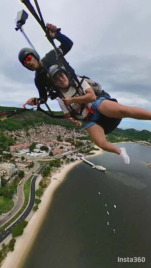 Niterói: Paragliding Experience with GoPro Photos and Video - Safety briefing and modern gear: how you stay relaxed in the air