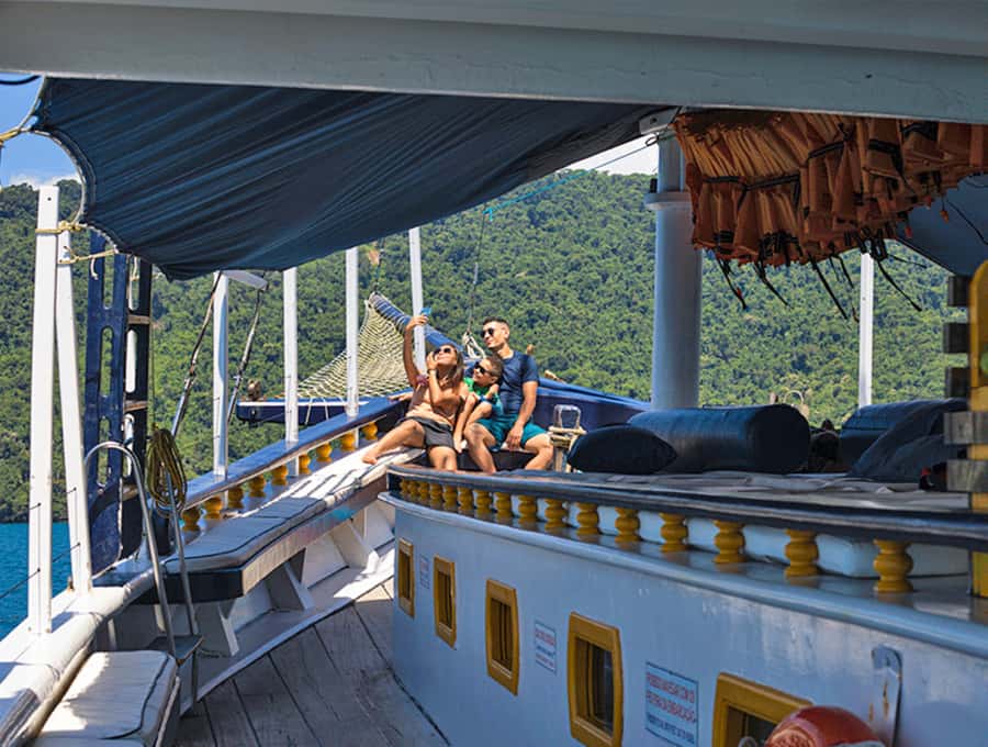 Paraty Bay: Islands & Beaches Boat Tour with Snorkeling - Where Paraty Bay boats feel different: comfort and onboard setup