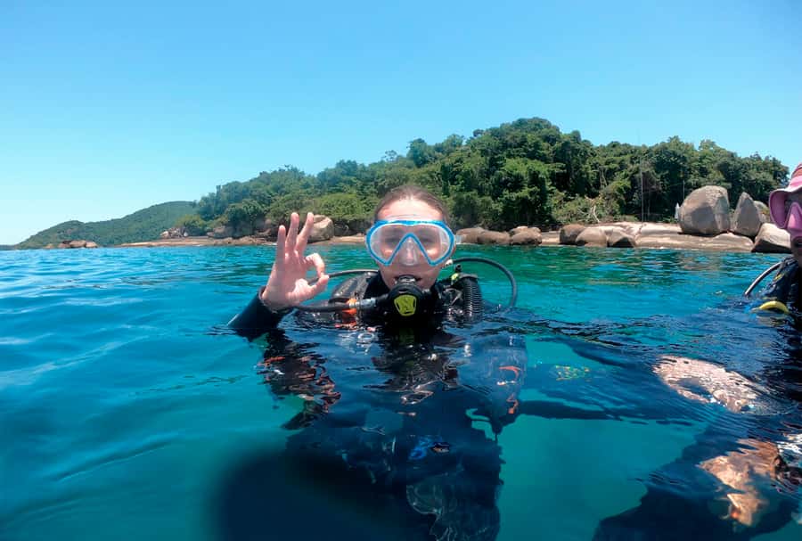 Paraty: Discovery Scuba Diving Experience for Beginners - Costa Verde Waters: Calm Conditions and Clear Views