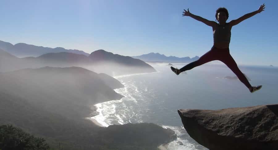Pedra do Telégrafo Hike and Beach Full-Day Tour - Pickup and Early Timing from Rio: AC rides and beating the photo line