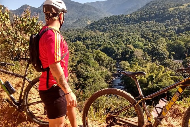 Private Bike Tour in Paraty - Meeting at Praia do Jabaquara and starting with the ocean