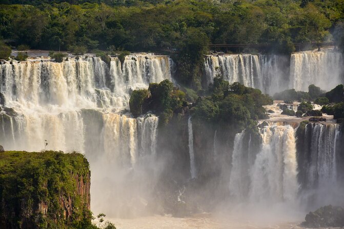 Private transport with guide to the Falls on the Argentinean side. - Best Time to Go and Weather Reality at Iguazu
