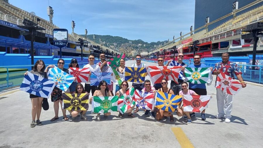Rio: 5-hour Christ the Redeemer and Sugarloaf Express Tour - Urca to Sugarloaf: Changing from City Views to Ocean-Edge Views