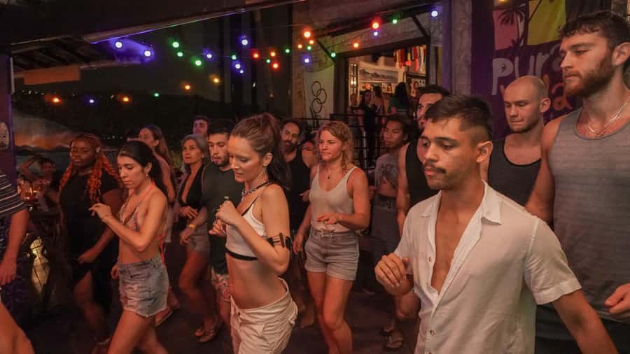 Rio: Caipirinha Workshop and Samba Class - Practical tips to get the most out of your night