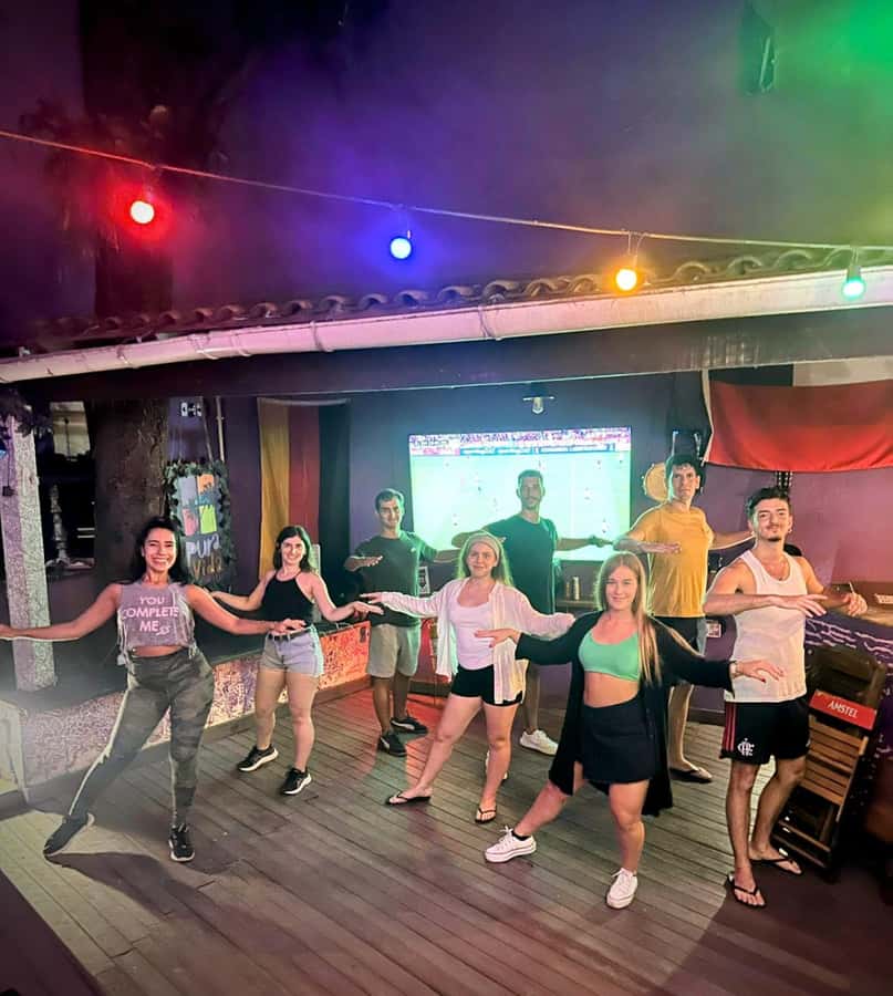 Rio: Caipirinha Workshop and Samba Class - Finding Pura Vida Hostel near Posto 5 (and why timing starts early)