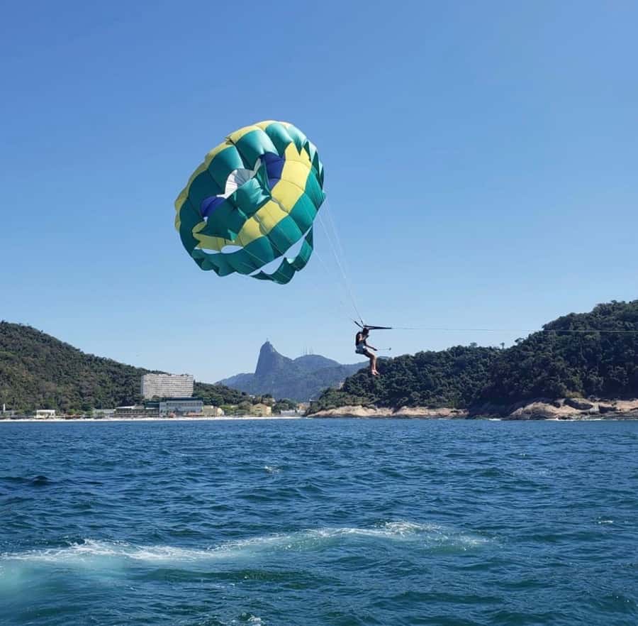 Rio de Janeiro: 2-Hour Boat Trip with Parasailing - The Views: Christ and Sugarloaf From Water and Sky