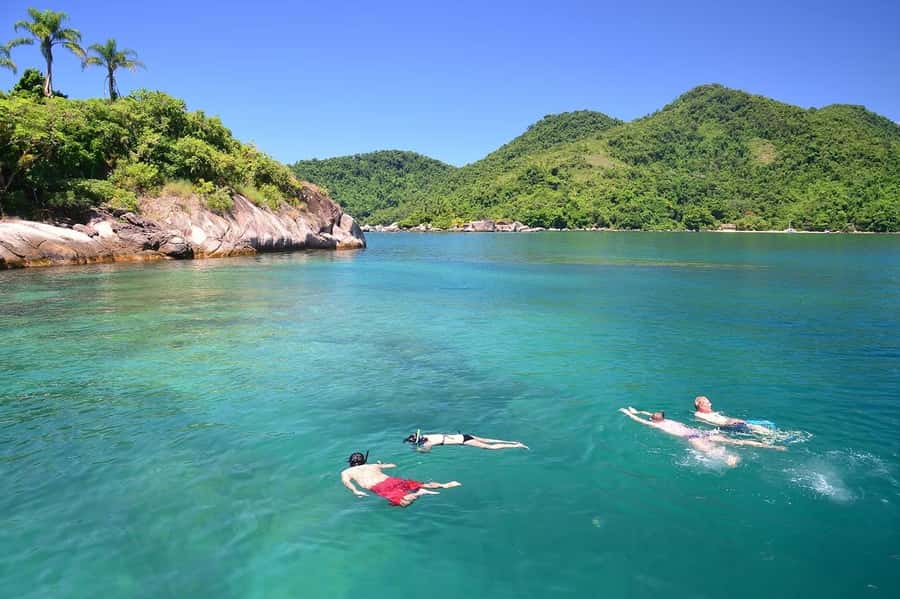 Rio de Janeiro: Angra dos Reis and Ilha Grande Full-Day Tour - Getting Out of Rio: 2.5 Hours by Coach to Angra dos Reis