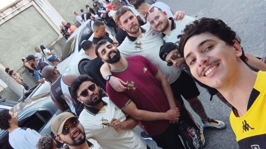 Rio de Janeiro: Attend a Vasco da Gama game with local guide - Beer and churrasco, plus stories that make the club make sense