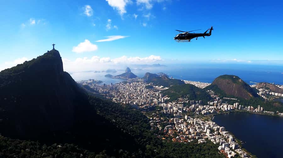 Rio de Janeiro by Air: 10-Minute Helicopter Tour - Lift-off Over the City: What You’ll Actually See From the Air