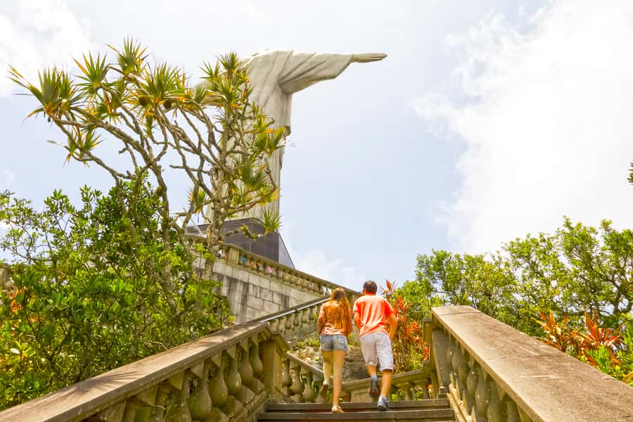 Rio de Janeiro: Christ, Selaron Steps, and Tijuca Park Tour - Maracana, Cinelandia, and the Cathedral you do not want to miss