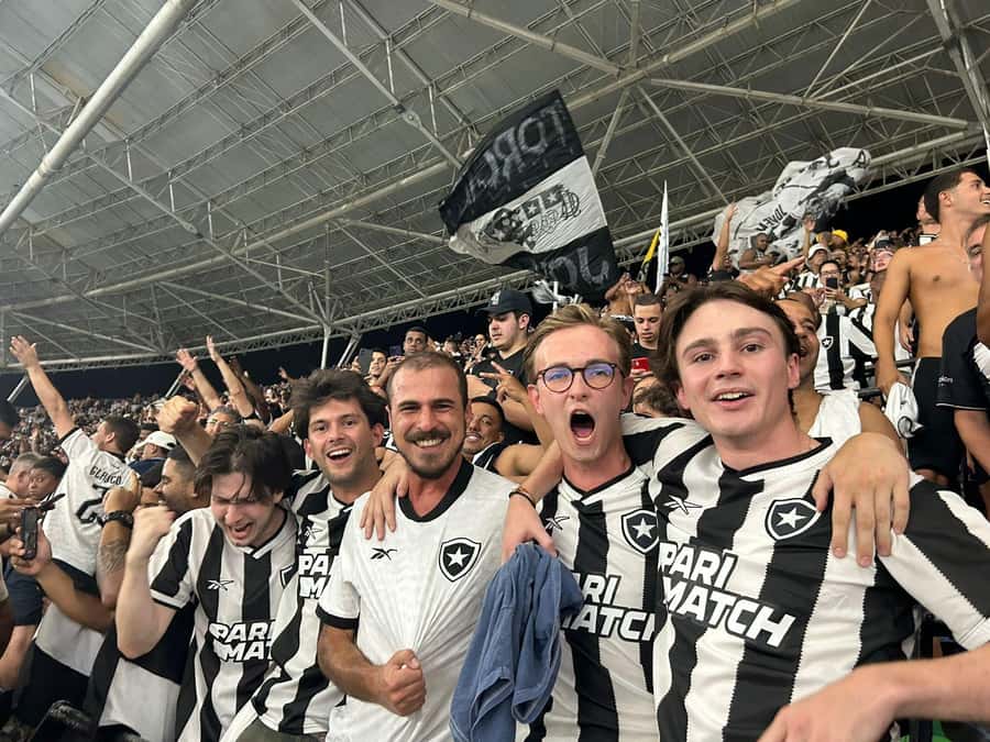 Rio de Janeiro: Enjoy a Botafogo soccer game with Locals - Getting to Nilton Santos without the stress