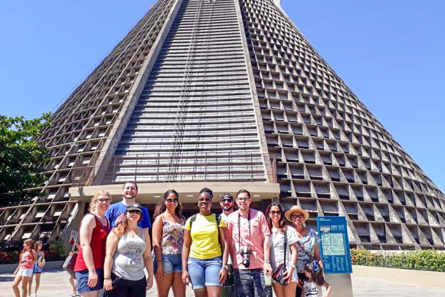 Rio de Janeiro Full-Day Sightseeing Tour - Maracanã and the Sambadrome, Rio Beyond the Beach Views