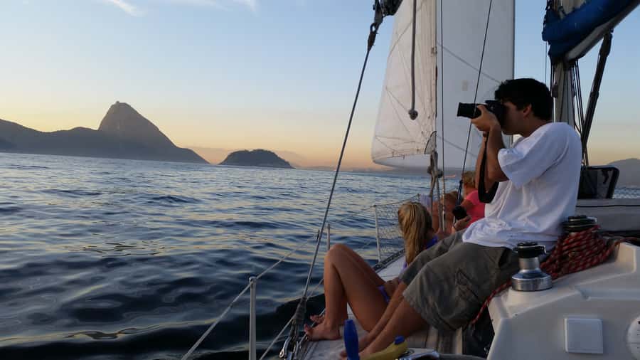 Rio de Janeiro: Guanabara Bay Sunset Sailing Tour & Drinks - The sail out: what you’ll actually see on the way to Guanabara Bay