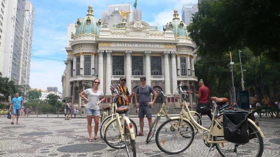 Rio de Janeiro: Guided Bike Tours in Small Groups - The 3-hour Urban Tour: Copacabana, Sugarloaf area, Vermelha, Botafogo, Lagoa