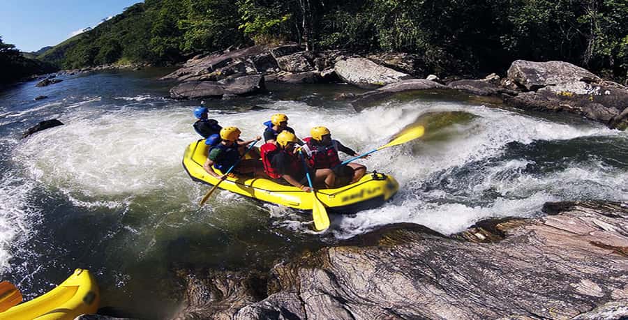 Rio de Janeiro: Guided River Rafting Tour - Who Runs the Trip: Pro Instructors and 40 Years of Rafting Tradition