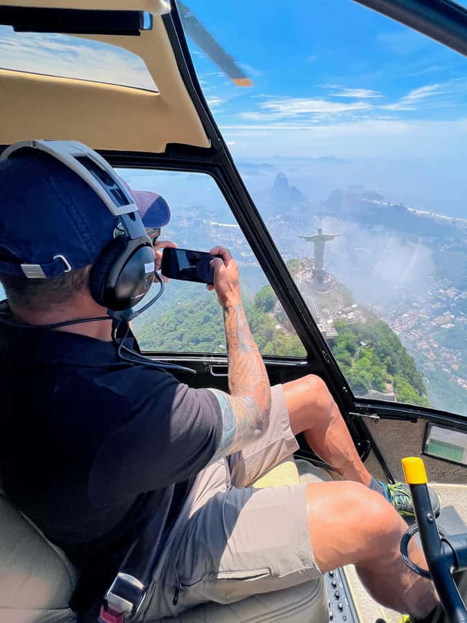 Rio de Janeiro: Helicopter Flight Christ the Redeemer 30 min - From Reserva and Barra beaches to Pedra da Gávea and Sao Conrado