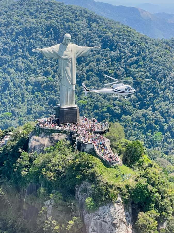 Rio de Janeiro: Helicopter Flight Christ the Redeemer 30 min - Sugarloaf Mountain and Jockey Club Brasileiro: the postcard arc