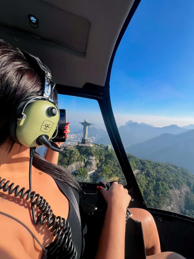 Rio de Janeiro: Helicopter Flight Christ the Redeemer 30 min - Tijuca National Park to Corcovado: the green wall effect