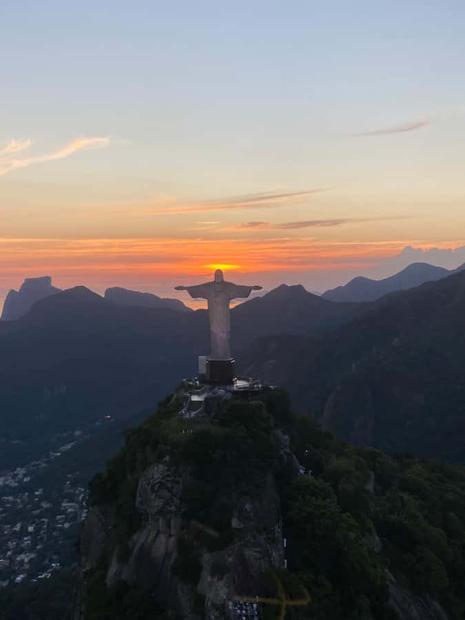 Rio De Janeiro Helicopter Flight Tour - Small group size, seating limits, and what to pack