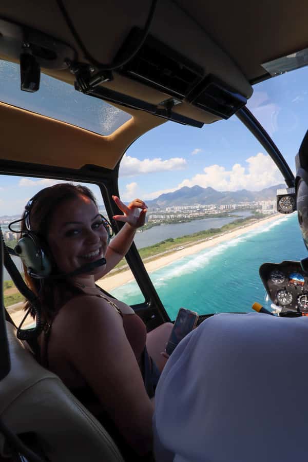 Rio de Janeiro: Helicopter Tour with an unforgettable view - VIP lounge, on-site helipad, and golf cart boarding
