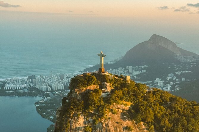 Rio de Janeiro Helicopter Tour without Doors - Who should book a doorless helicopter flight, and who should not