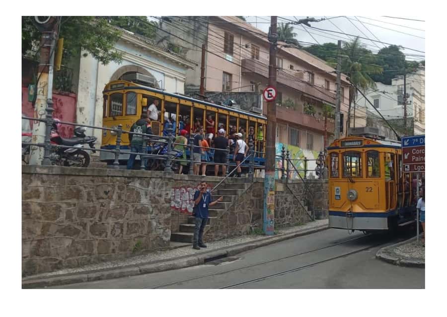 Rio de Janeiro: Lapa and Santa Teresa - Santa Teresa Neighborhood Walk: Bohemian Streets and Time for Local Art