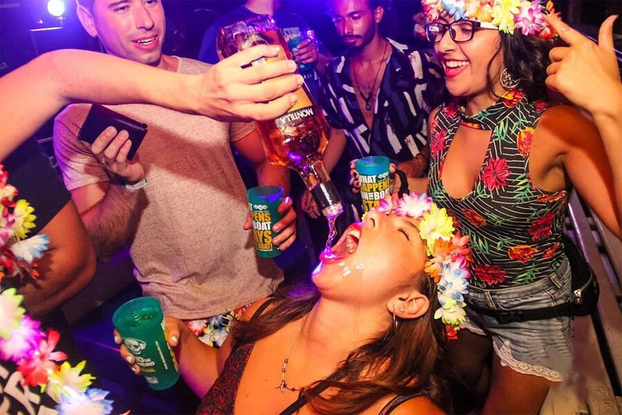 Rio de Janeiro: Late Night Boat Party with DJ and Dancing - Should you book the Rio late-night boat party?