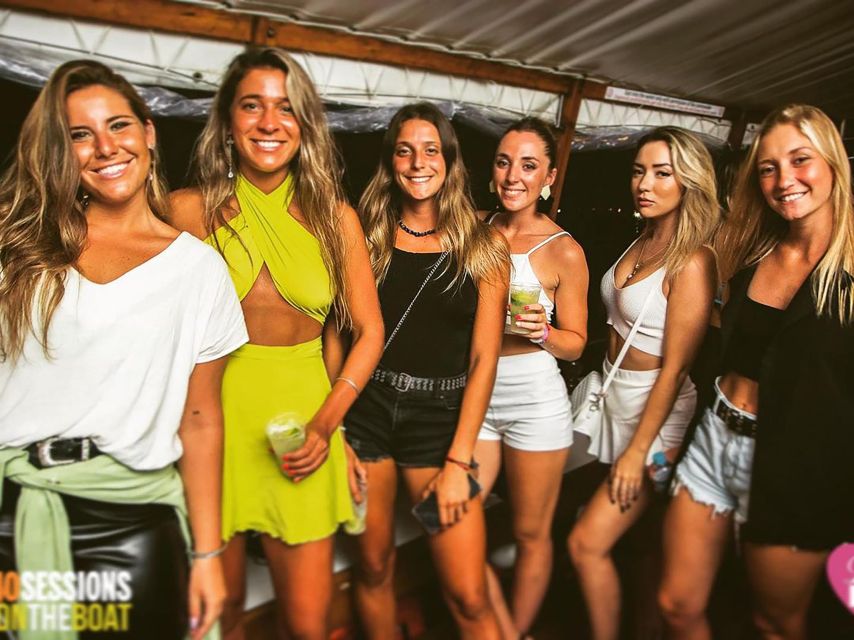 Rio de Janeiro: Late Night Boat Party with DJ and Dancing - Inside the nightclub boat: two floors, lighting, and the DJ flow