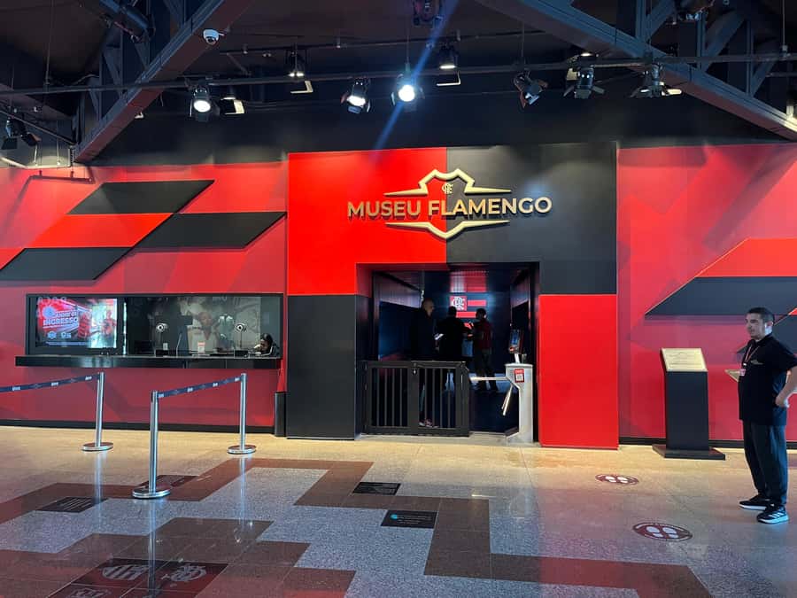 Rio de Janeiro: Maracanã & Flamengo Football Tour - Flamengo Museum: trophies, idols, and the meaning behind Mengão