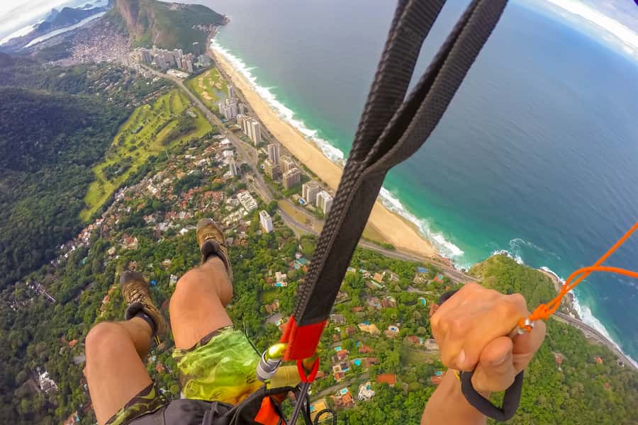 Rio de Janeiro: Paragliding Tandem Flight - Pilot quality, language support, and video you can share