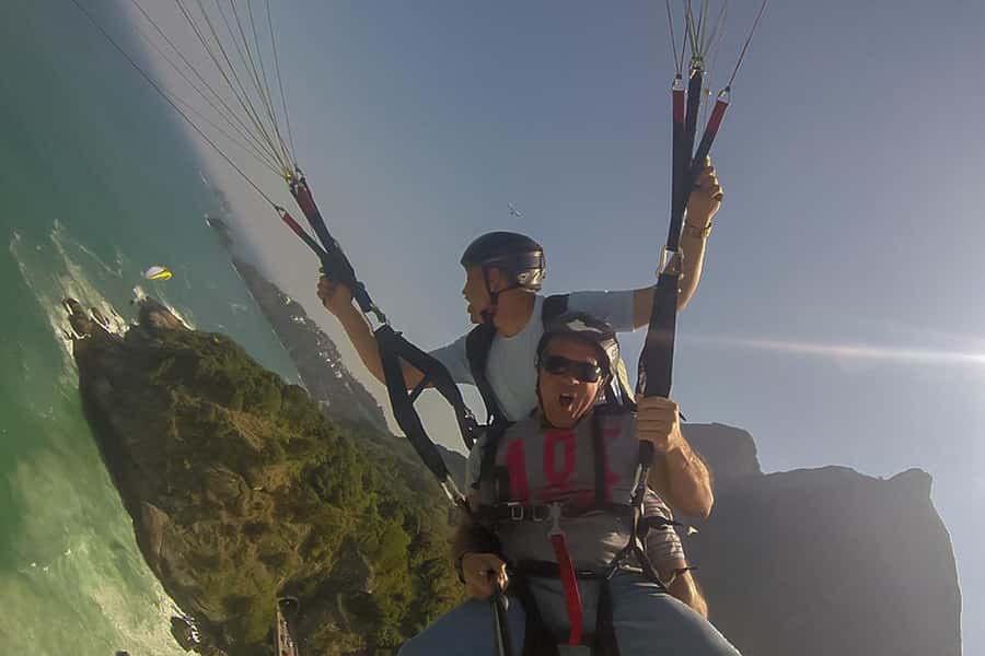 Rio de Janeiro: Paragliding Tandem Flight - Flying above Rio, from landmark views to bird sounds