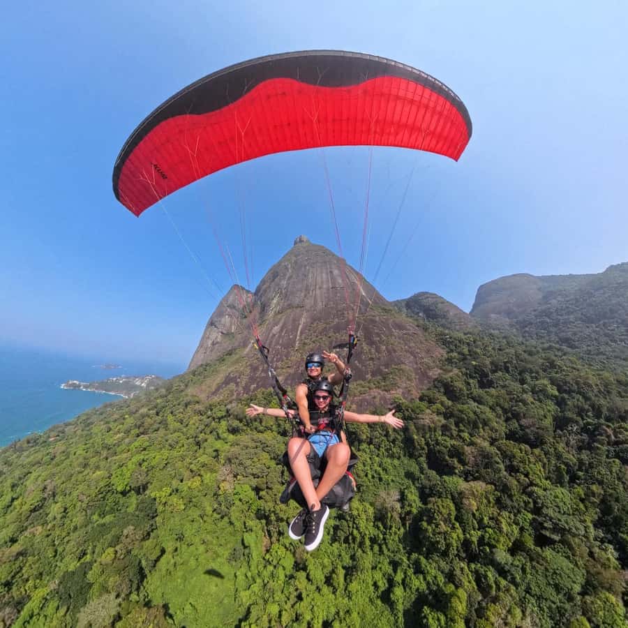 Rio de Janeiro : Paragliding Tandem Flights over Rio - Safety Check, Equipment, and the Launch Moment