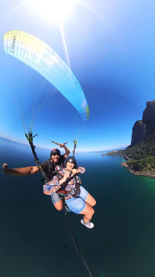Rio de janeiro : Paragliding Tandem Flights over Rio - Should you book this tandem flight over Pedra Bonita?