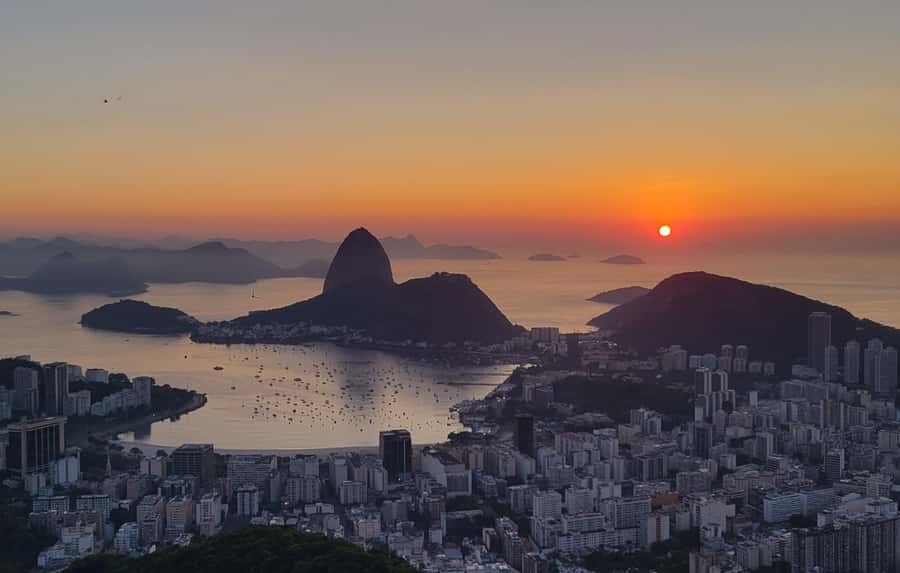 Rio de Janeiro: Private Sunrise Tour at Mirante Dona Marta - Pickup zones that match where most people actually stay