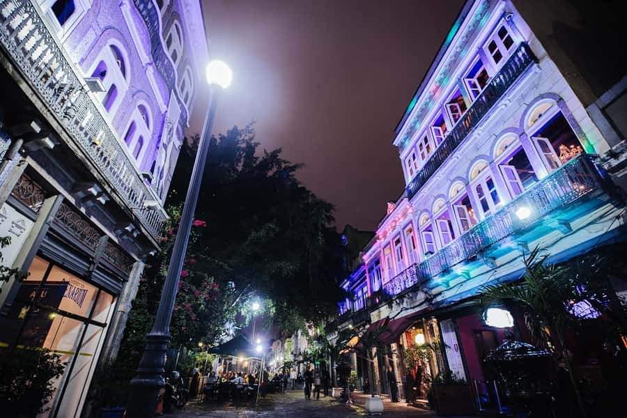 Rio de Janeiro: Rio Scenarium Entrance, Dinner, and Open Bar - Getting to Lapa: Pickup Covers the Main Need