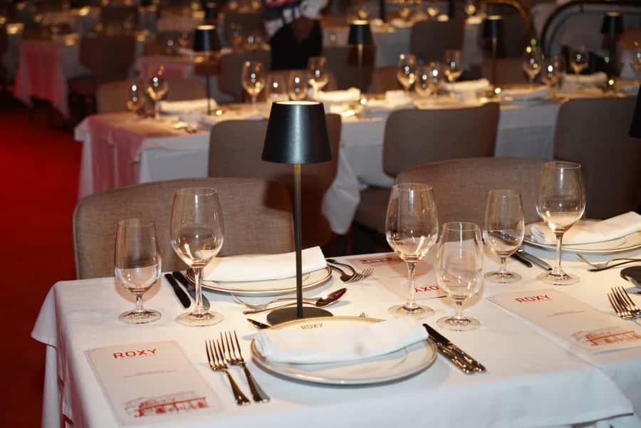 Rio de Janeiro: Roxy Dinner Show with Hotel Pickup - Price and value: is $229 per person fair?