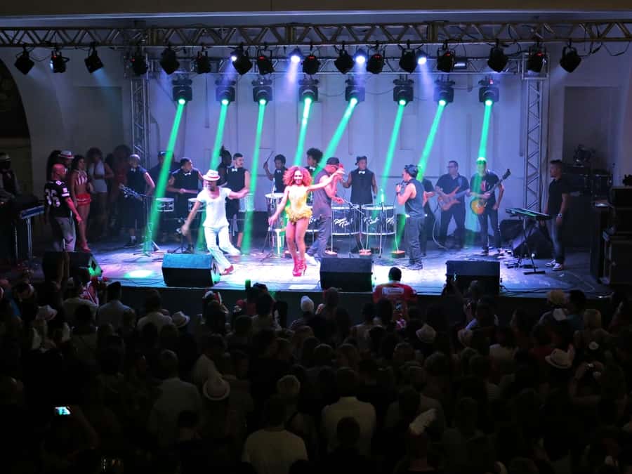 Rio de Janeiro: Salgueiro Samba School Rehearsal Tour - Quick hits: what stands out in the Salgueiro rehearsal experience
