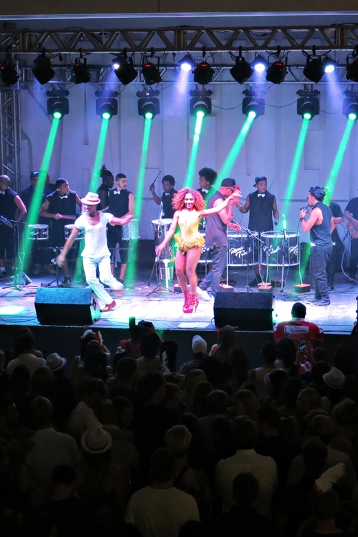 Rio de Janeiro: Salgueiro Samba School Rehearsal Tour - Timing and logistics: why the tour might run long