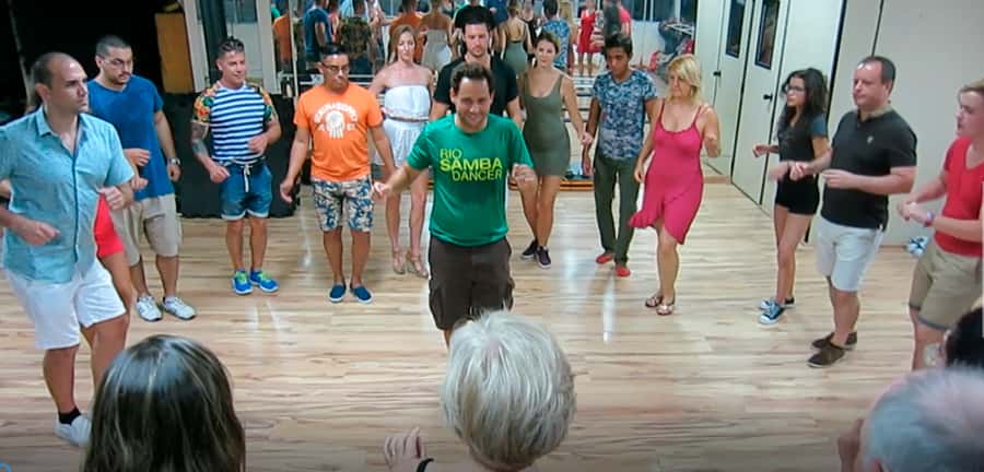 Rio de Janeiro: Samba Class in Copacabana - A One-Hour Samba Reset in Copacabana
