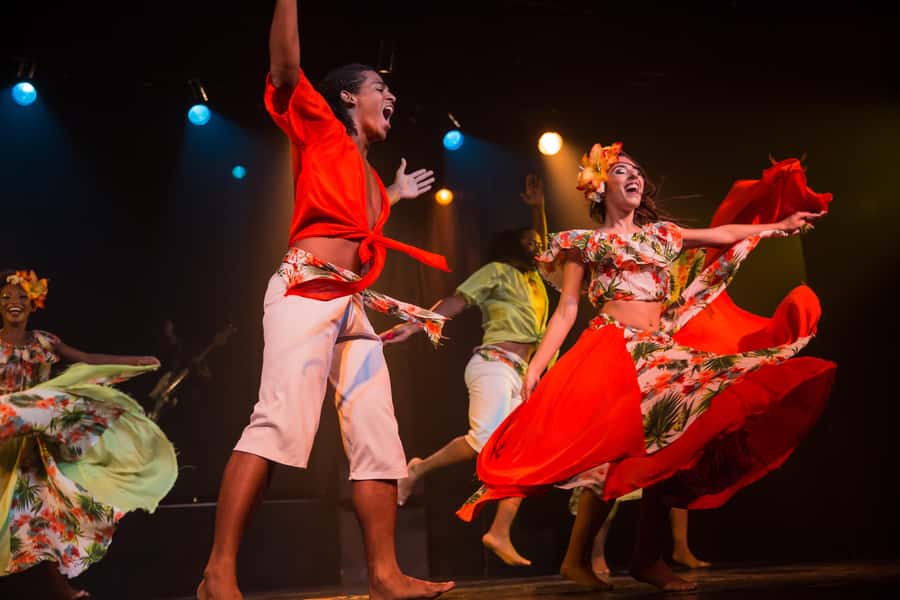 Rio de Janeiro: Samba Show Admission & Transfer - Quick, Useful Highlights