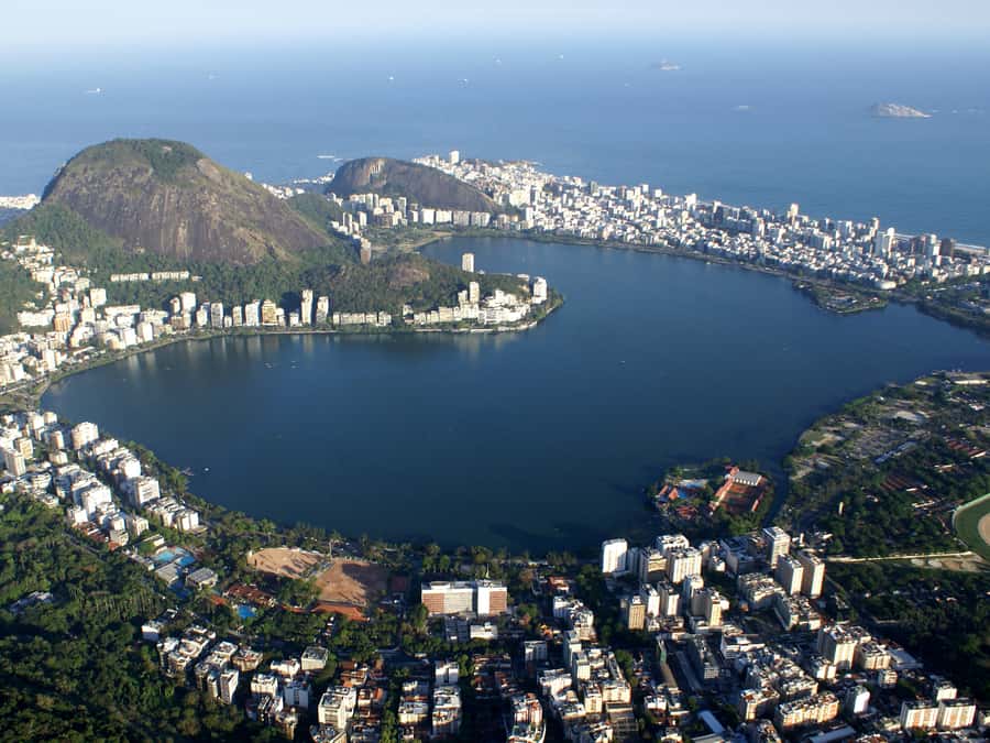 Rio de Janeiro: Sugar Loaf with Lunch and Helicopter Flight - Reaching the Sugar Loaf summit: Copacabana, Fortaleza, and Niterói