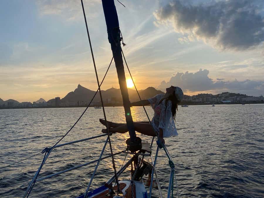 Rio de Janeiro: Sunset Sailboat Tour with Open Bar - Key things that make this sailboat tour worth your time