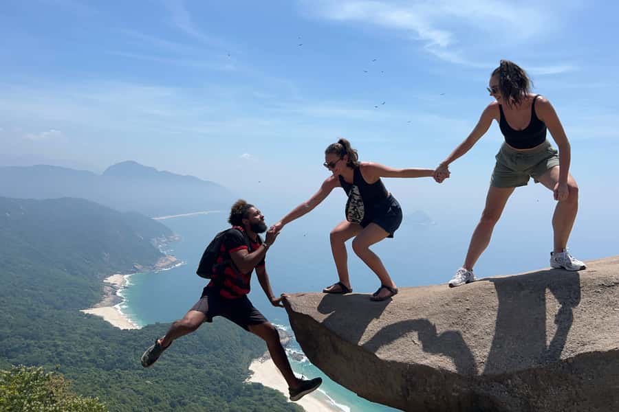 Rio de Janeiro: Telegrafo Rock Hike with Optional Beach Stop - The full 7-hour flow, from hotel pickup to beach choice