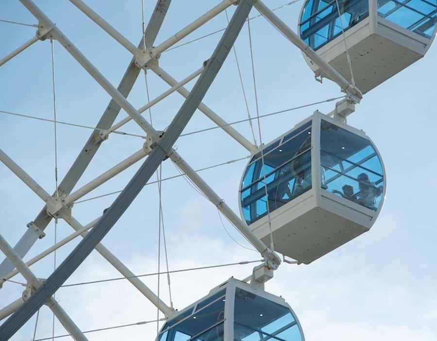 Rio de Janeiro: Yup Star Observation Wheel Ticket - The Yup Star ride itself: 54 cabins, 88 meters up, and why it feels easier than you expect