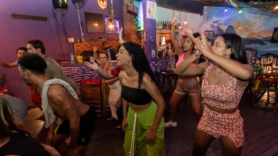 Rio Experience: Caipirinha Workshop (2 Caipis) + Funk Class - The Lapa Option After Class: A Cheaper Ticket and a Shared Ride
