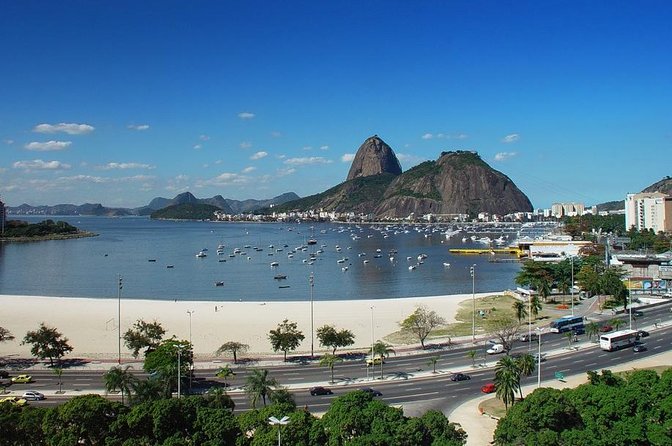 Rio From the Sea: Guanabara Bay Cruise with Optional Barbecue Lunch - The science and architecture stops: Museum of Tomorrow and Calatrava’s angles