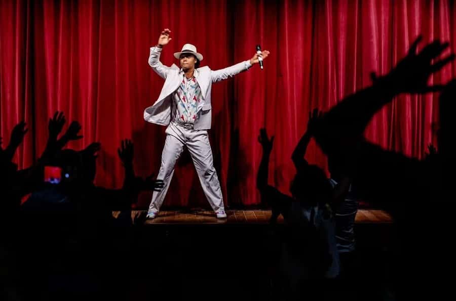 Rio: Ginga Tropical Folkloric Show & Optional Dinner - Hotel Transfers and the “Less Thinking” Advantage